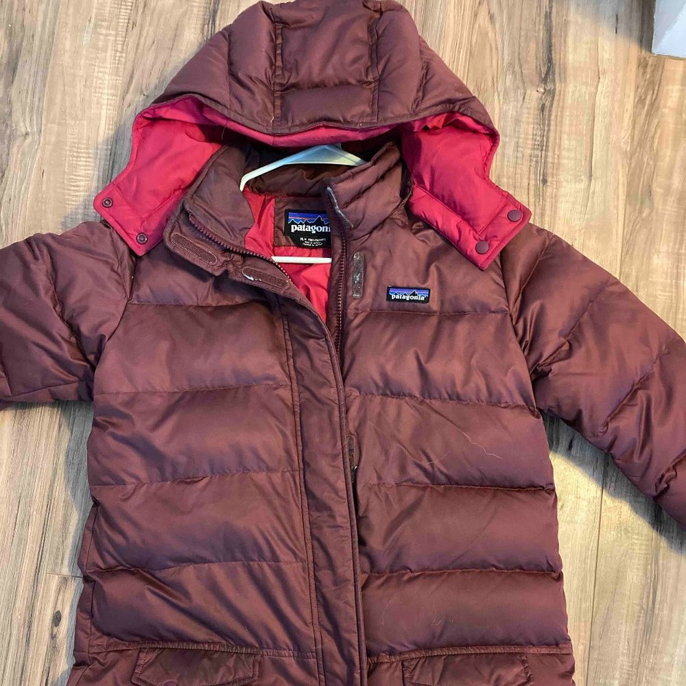 Patagonia Girls Down Parka - Size XL